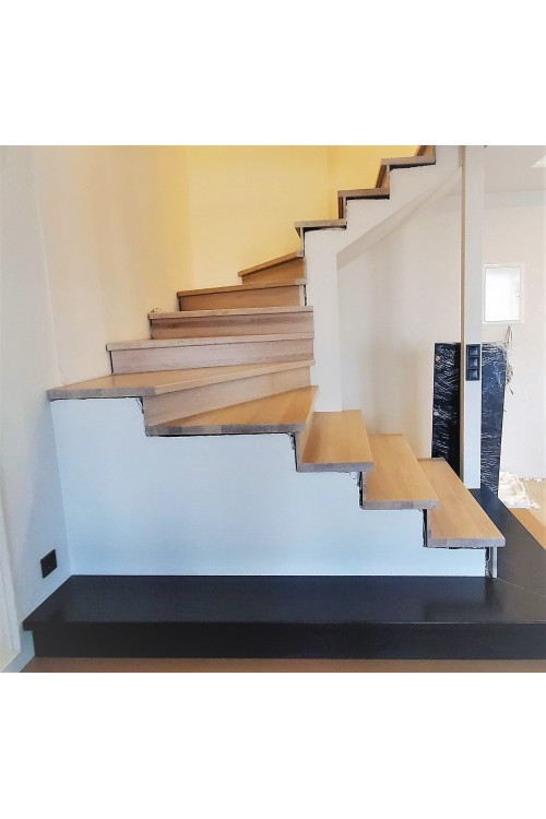 Description of design features of stairs on concrete. Comparison of advantages and disadvantages of stairs on a concrete frame